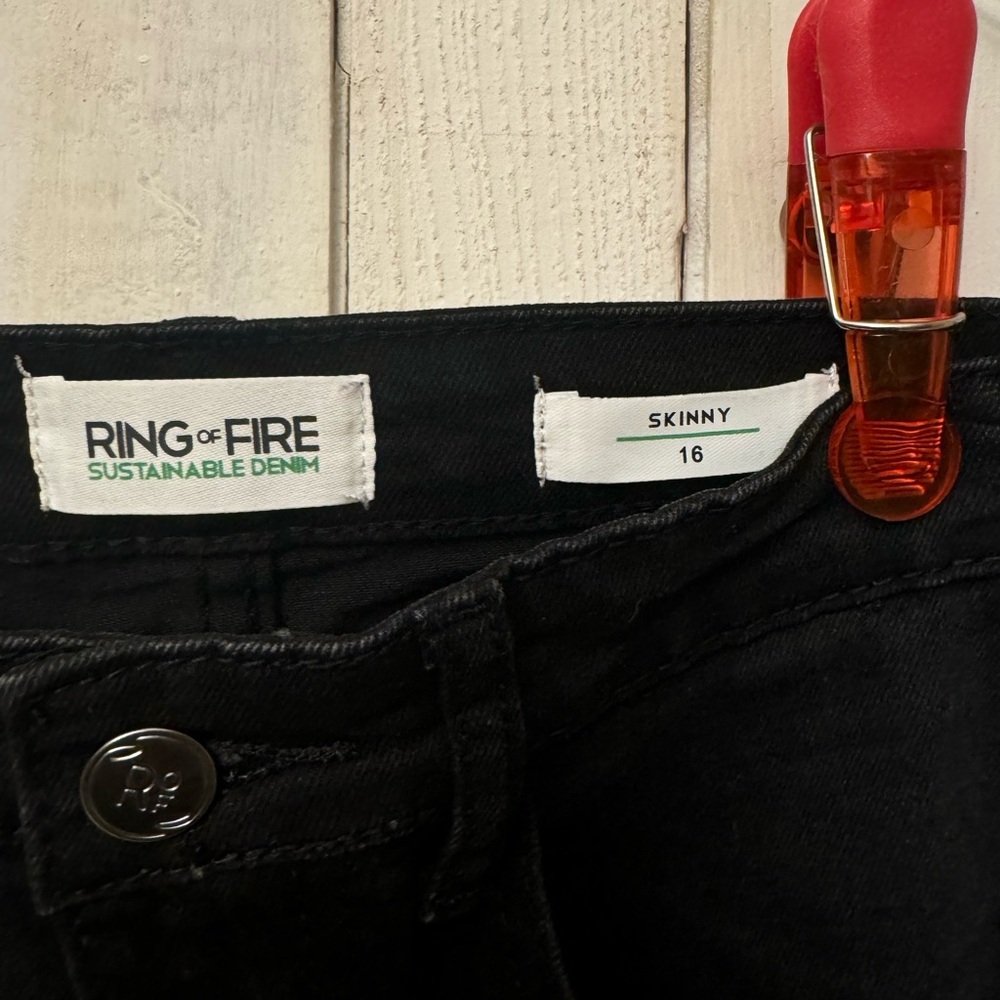 Ring of Fire Denim - Skinny Torn Jeans - Picture 3 of 3